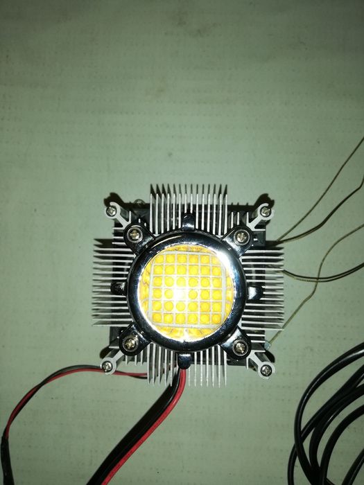 Lampa LED  do  uprawy roślin 120W