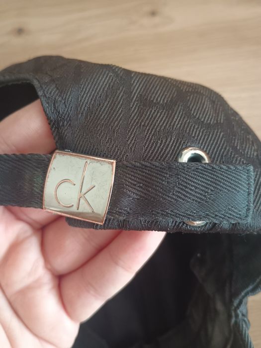 Ck Calvin Klein czapka z daszkiem rozmiar uniwersalny jesień brązowa m