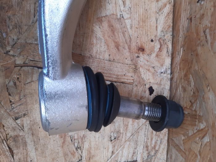 Wahacz przedni lewy (tylny) BMW E90