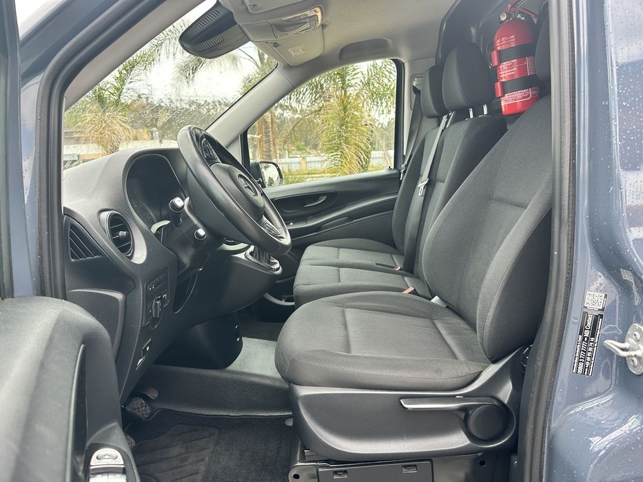 Mercedes Vito com km pouco