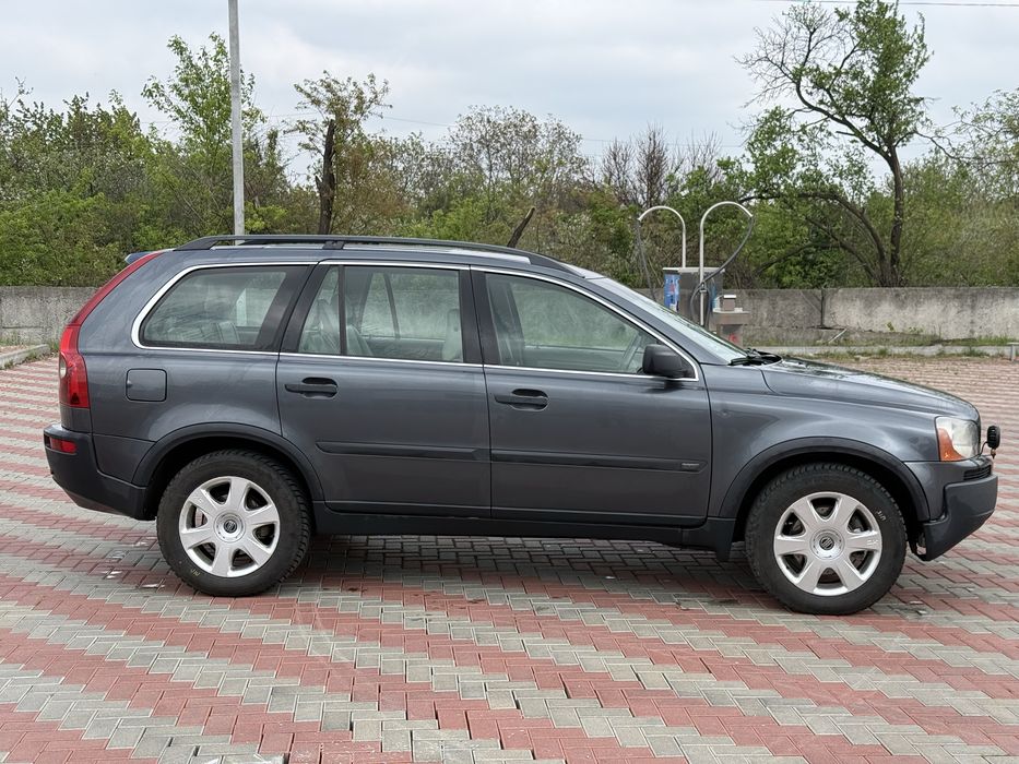 Продам Volvo XC90