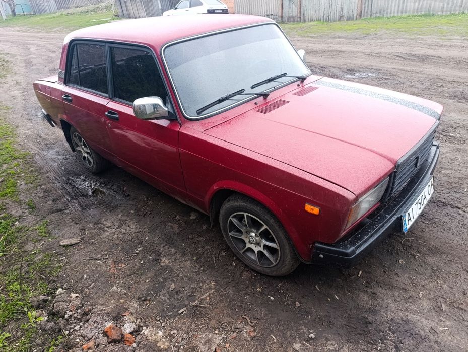 Автомобіль Ваз 2107