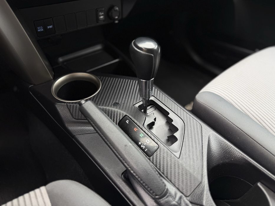 Toyota Rav 4 2013 год 2.5л 4WD Автомат