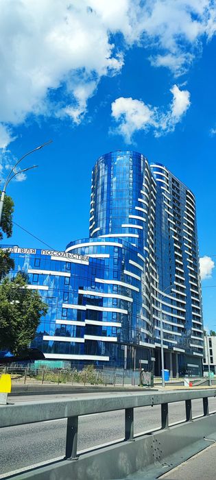 Нова 2 кімнатна квартира у продажу! Вікна виходять у двір! Печерський район. Без комісії!