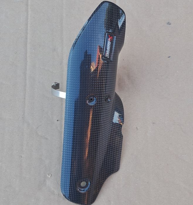 Osłona Carbonowa Carbon Wydechu Tłumika Akrapovic BMW R1200GS ADV K50