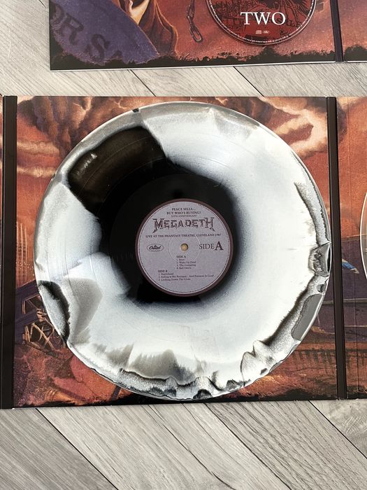 Megadeth Peace Sells... But Who's Buying? – 25th Anniversary Deluxe Boxset Edition