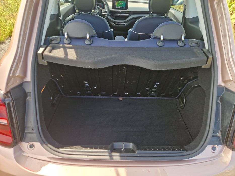 Fiat 500E 42kWt 300km