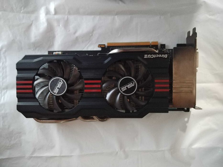 ASUS NVIDIA GeForce GTX 660 Ti DirectCU II – 2 GB GDDR5
