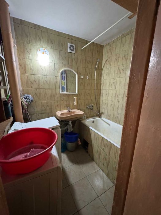Продаж 1-ї кімнати в гуртожитку, вул. Орлина 8а