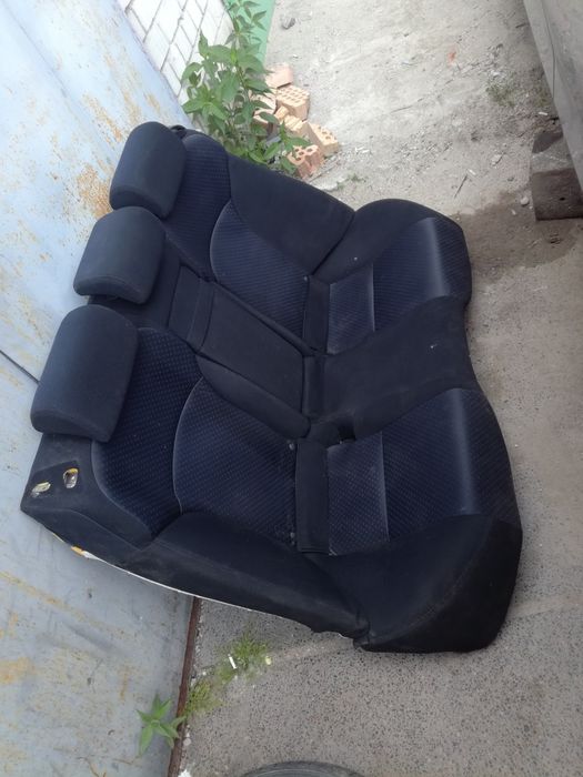 Задние сидения Lexus is, Mazda 6, Mazda 3
