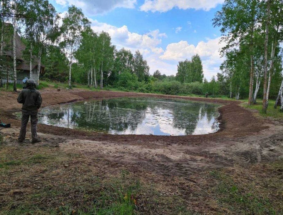 Копання копанок ставків озер ,поглиблення ,чистка від мулу