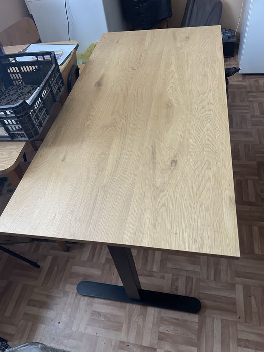 Nowe biurko z regulacja wysokosci 140x70