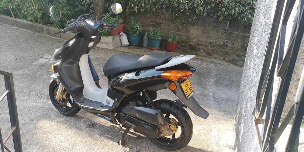 Scooter Honda X8R - S