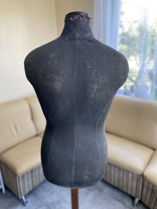 Манекен чоловічий,кравецький