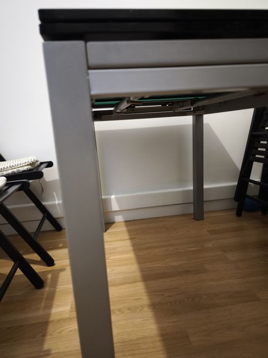 Mesa de refeição em vidro