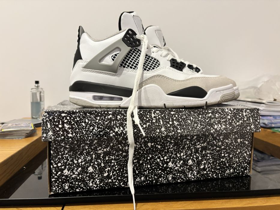 Jordan 4 black military