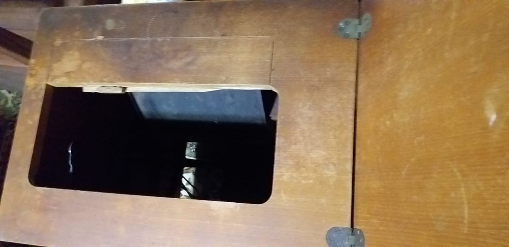 Móvel para máquina de costura
