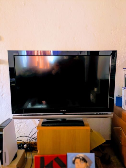 Sony Bravia 40Z4500 ideal for PS4, PS3, Xbox One, Xbox 360, GameCube64741102447107124