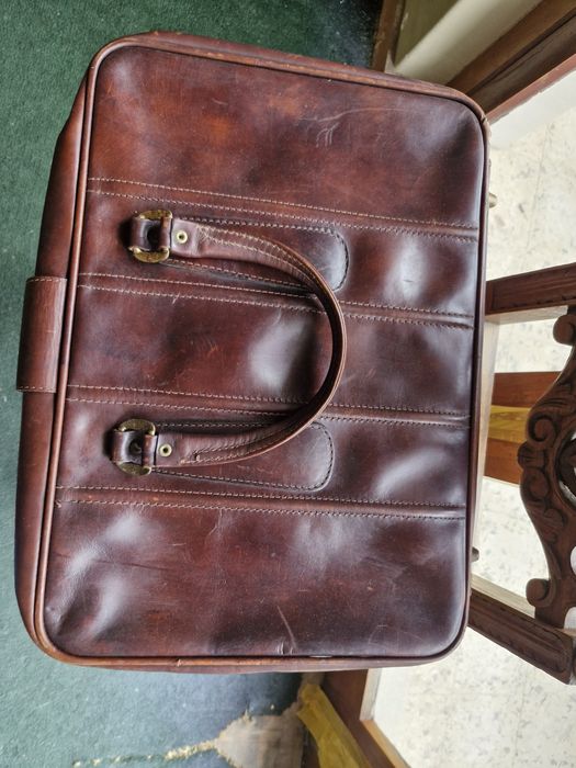 Mala de viagem em pele