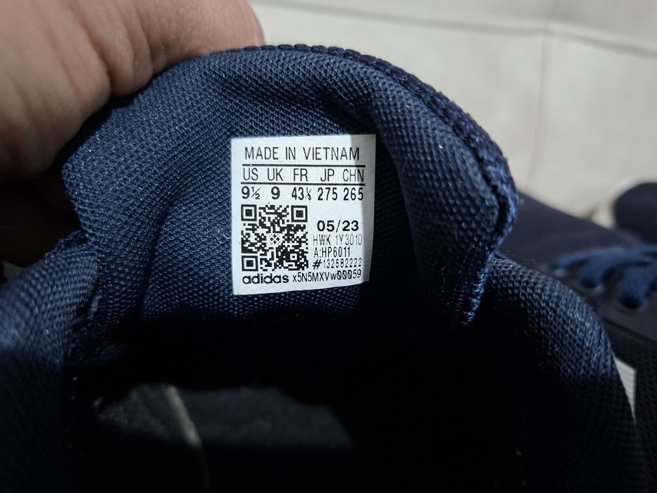 Кросівки Adidas 43 1/3