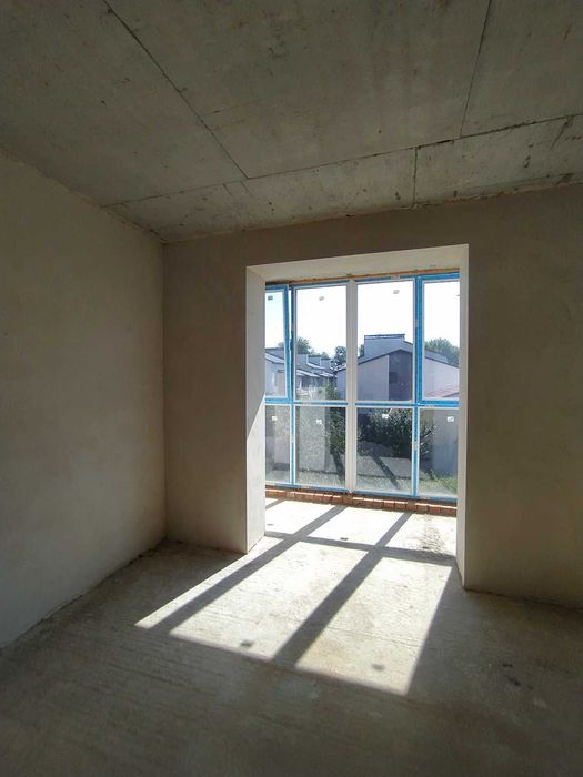 Однокімнатна квартира біля Бучанського парку Без комісії !!!