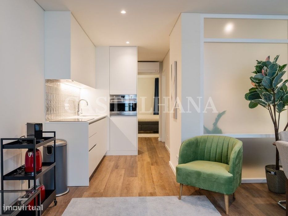 Apartamento T1+1 com varanda na zona histórica do Porto