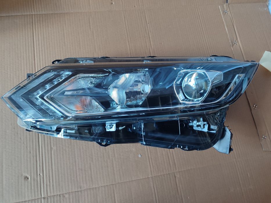 Фари фара на Nissan Rogue Sport Ніссан Рог спорт 2019 2020 2021 2022  210$