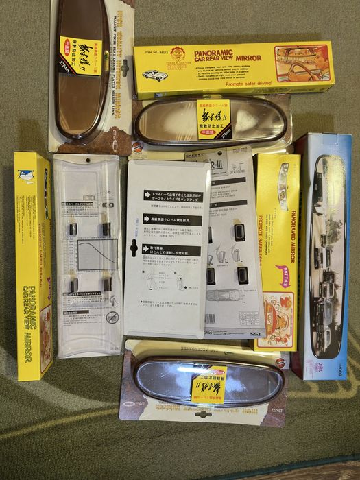 Зеркало заднего вида в салон автомобиля