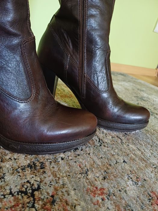 Kozaki damskie marki Nero Giardini,rozm.38