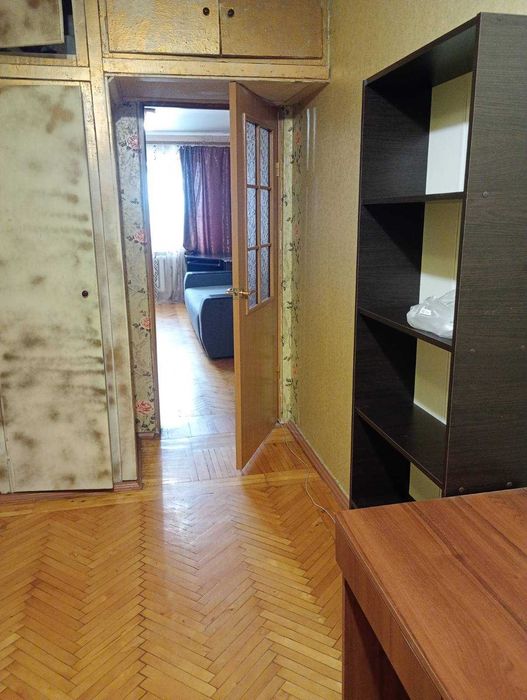 Продам 2х комн кв Салтовский р-н .Гвард Ширнинцев  . Отличная цена TB