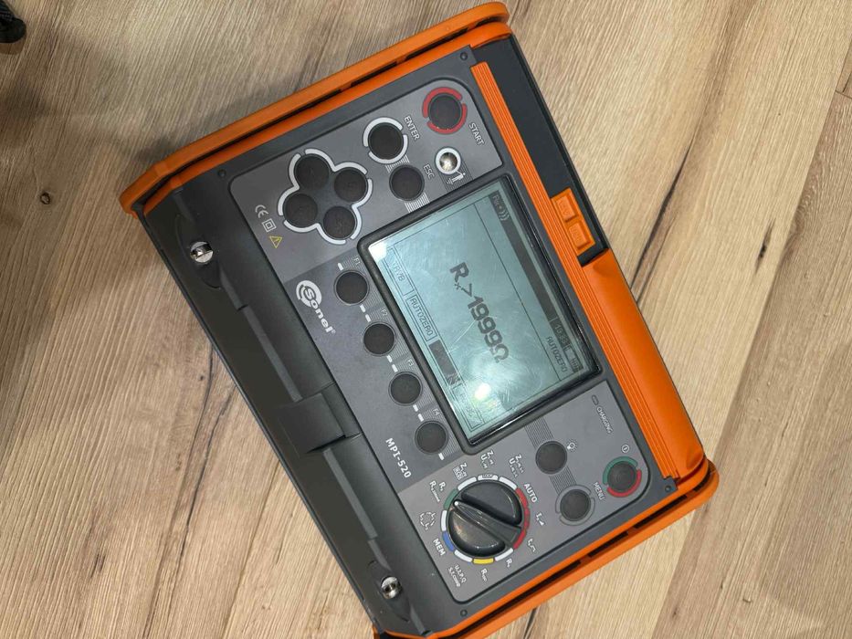 Miernik elektryczny  Sonel mpi 520