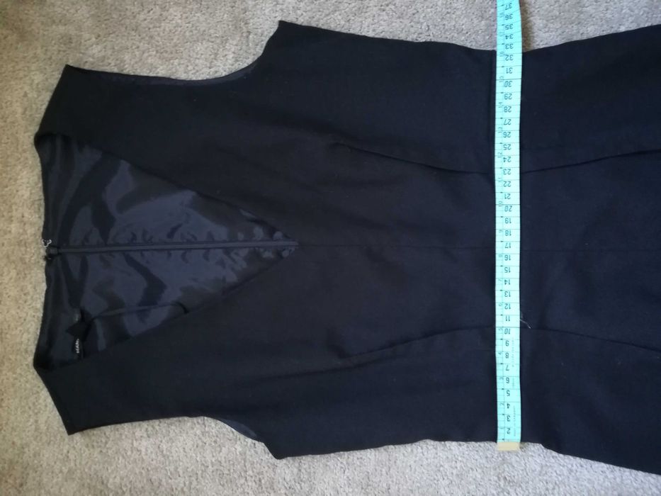 Vestido novo, estilo executivo, Mango, cor preta, tamanho S