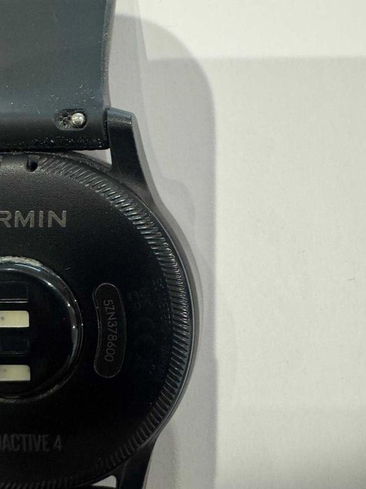 Garmin Vivoactive 4 GPS – Saúde & Desporto