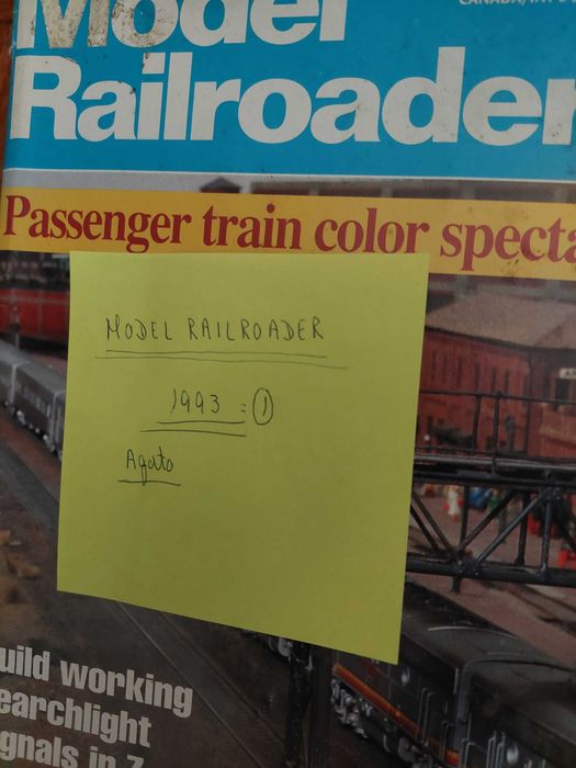 Revista model railroader agosto 1993