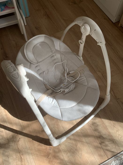 Колиска-гойдалка