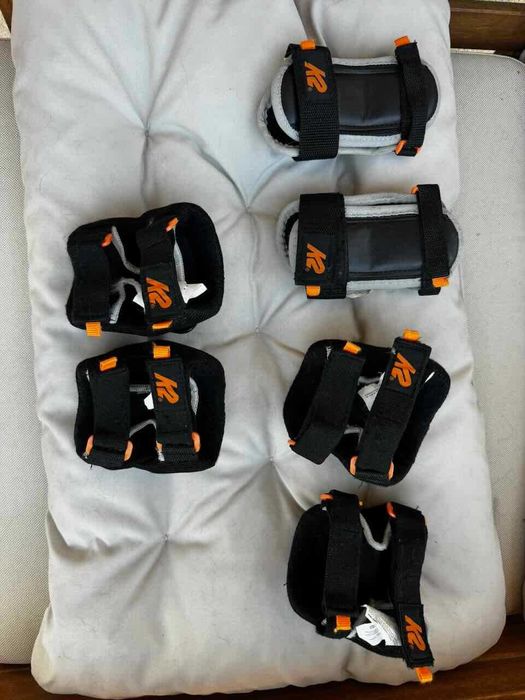 Rolki K2 Velocity Junior G - regulowane 32-37. Ochraniacze gratis.