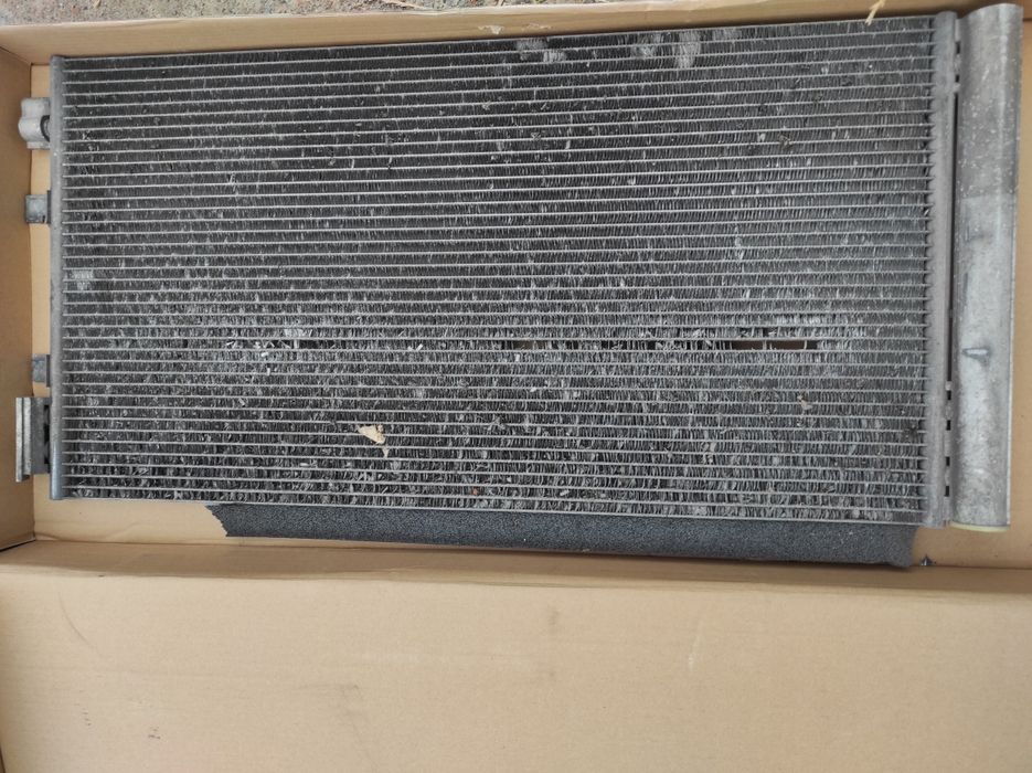 Радіатор кондиціонера із Renault grand scenic 3 (2011),
