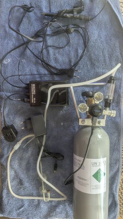 Zestaw CO2 akwarium roślinne z elektrozaworem i komputerem pH