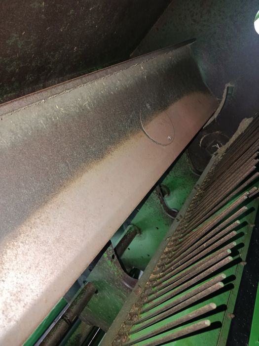 Комбайн John Deere 1042