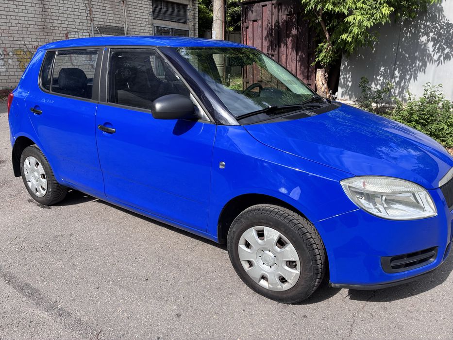 Skoda Fabia 2 1.4 официальная  обмен на универсал/ минивен
