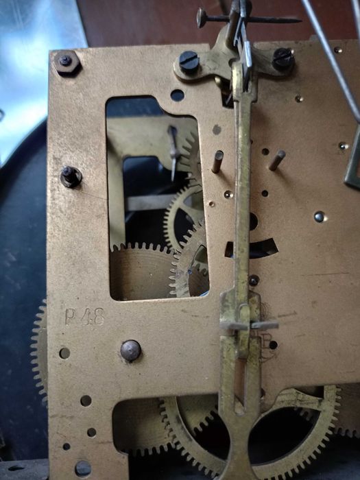 Zegar wiszacy GB P48