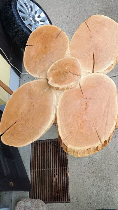 Stolik , stół z drzewa , plastry