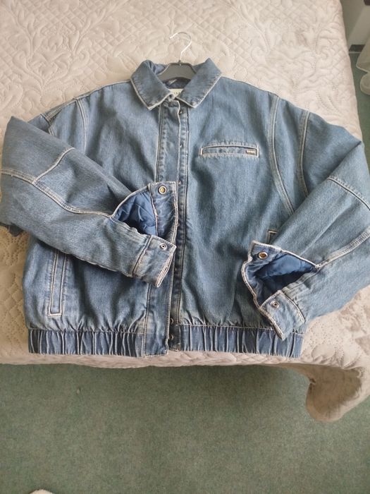 Продам джинсовую куртку Colins