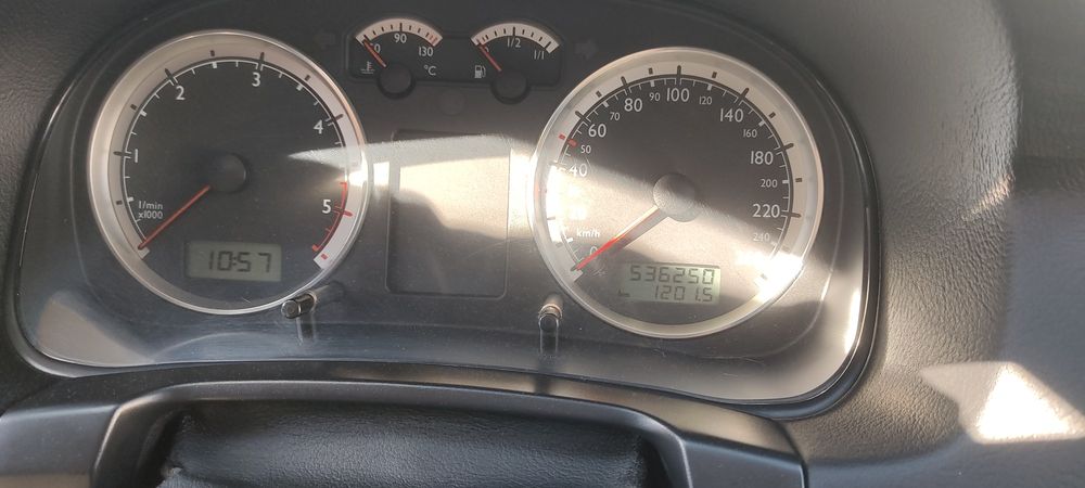 Volkswagen Golf 4 1.9 TDI PD Muito bem estimado