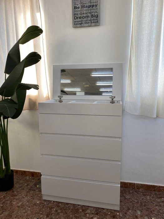 Comoda com espelho Novo Paga na ato entrega Envio GRATIS