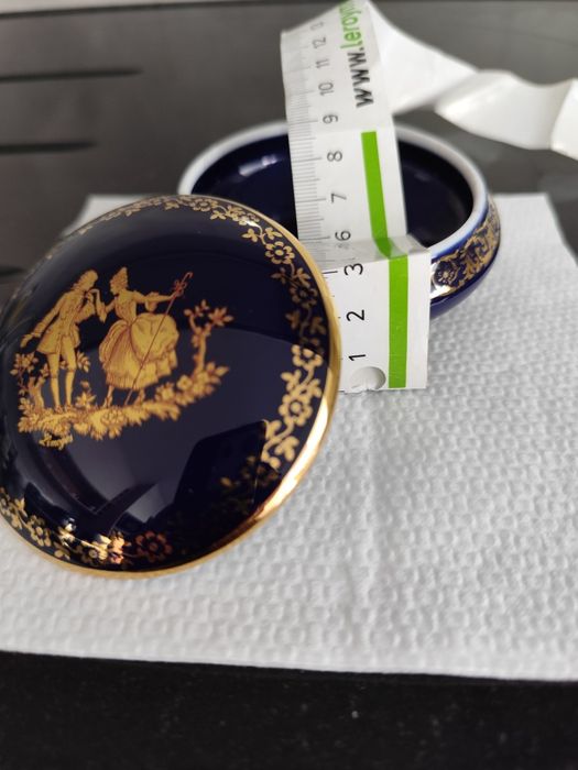 Porta jóias em porcelana
