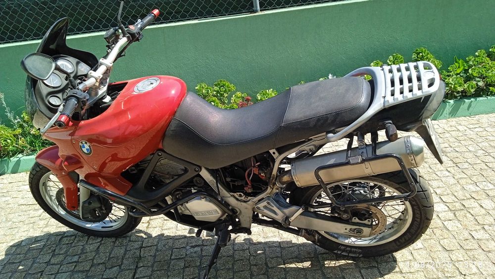mota bmw clássica de 1995