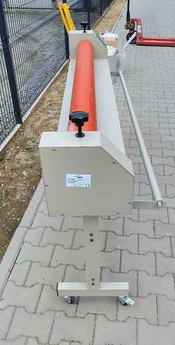 Laminator wielkoformatowy rolowy TSD 1600 mm (Na zimno, Elektryczny) + Stojak
