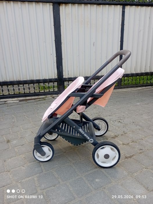 Коляска для ляльок Maxi Cosi