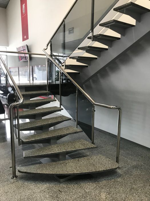 Гранитные ступени под заказ